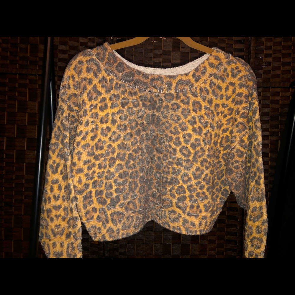 Objects D’art Animal Print Sweater Size Large